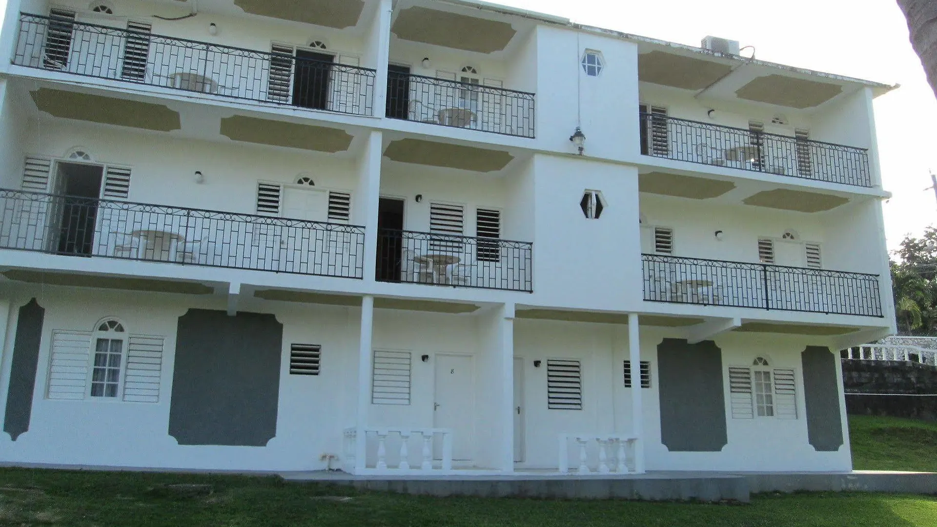 Paradise Inn Port Antonio 2*,