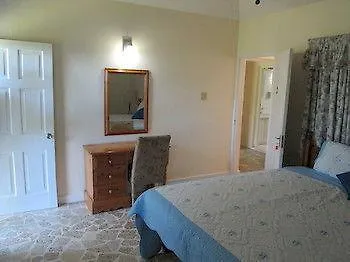 Paradise Inn Порт-Антонио