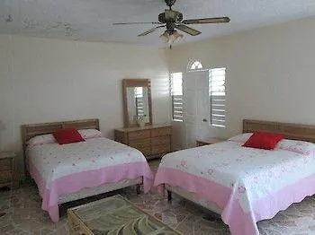 Paradise Inn Port Antonio 2*,